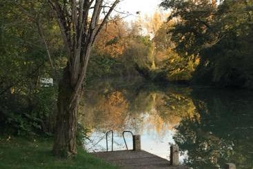 تختخواب و صبحانه Moulin De Bapaumes