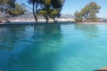 צימר Villa Chateau Les Terrasses, Tamaris, Vues Mer Exceptionnelles Au Calme, Mer Et Plage à 2mn à Pied