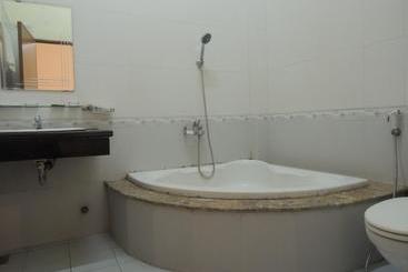 هتل Diamond Resort Bien Hoa