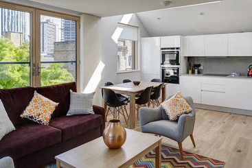 Lambeth North One