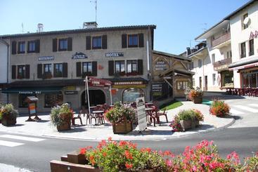 هتل Hôtel Restaurant La Ferme Du Père François