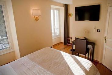 هتل Hôtel Restaurant Les Deux Frères