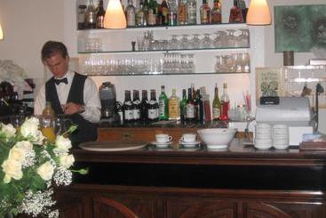 هتل Hôtel Restaurant Les Deux Frères