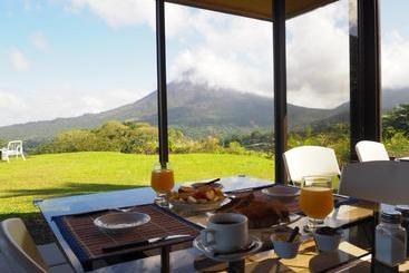 تختخواب و صبحانه Arenal Garden Lodge