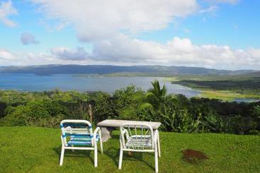تختخواب و صبحانه Arenal Garden Lodge