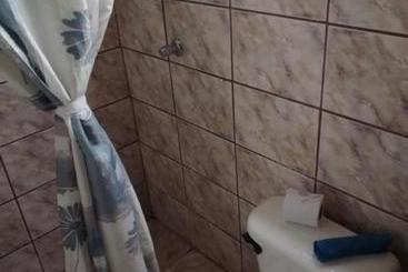 تختخواب و صبحانه Hostel La Suerte