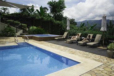 هتل Boutique Villa Toscana