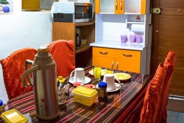 هتل Hostal Virgen De Las Nieves