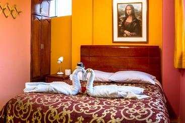 هتل Hostal Virgen De Las Nieves
