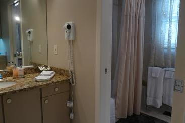 هتل Les Diplomates B&b Executive Guest House