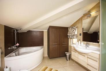 هتل Villa Mihaela
