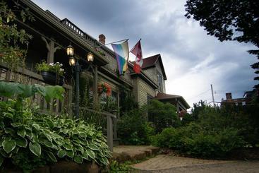 هتل Shipwright Inn