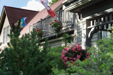 هتل Shipwright Inn
