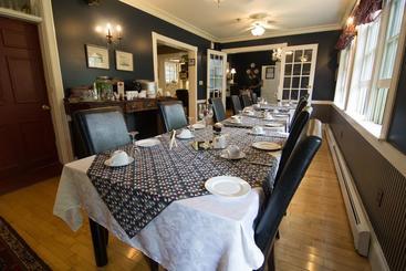 هتل Shipwright Inn