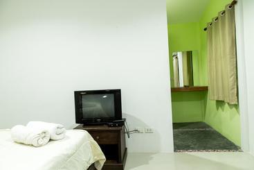 هتل Wilai Villa