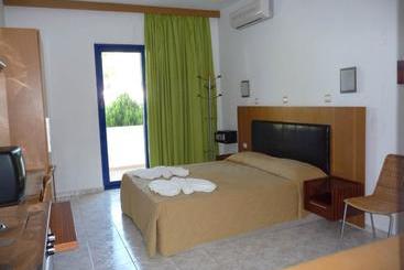 Irinoula Apartments