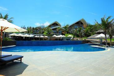 Sandunes Beach Resort & Spa