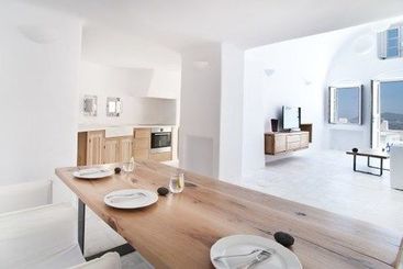 هتل Avista Suites