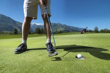 هتل Ski And Golf Resort Zell Am See