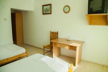 בית מלון כפרי Vlasca