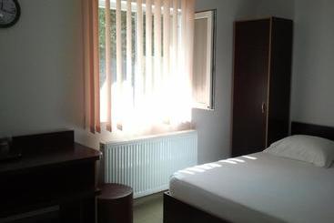 Jr Motel