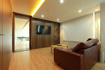 Big Tree Residence