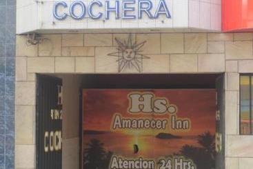 هتل Amanecer Inn