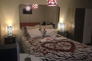 هتل Sillary Hostal Boutique