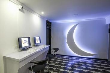 هتل La Luna