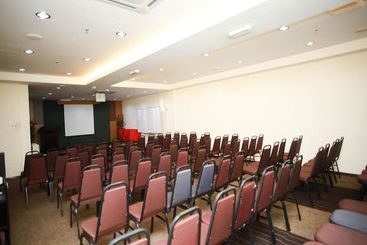 هتل Oyo Rooms Pandan Uptown