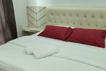 هتل Captain's Cabin Resort