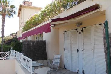 هتل Hôtel Le Chaudron