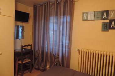 هتل Hôtel Le Lievre Blanc