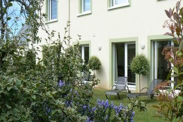 تختخواب و صبحانه Chambres D'hotes La Raspeliere