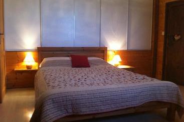 تختخواب و صبحانه La Portette Chambres D Hôtes