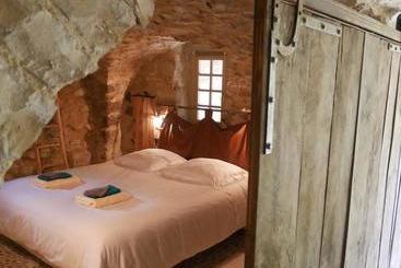تختخواب و صبحانه La Maison De Marguerite