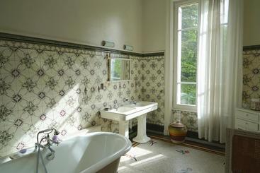 تختخواب و صبحانه Villa Roassieux