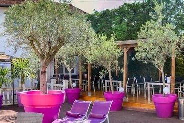 تختخواب و صبحانه Manoir François 1er