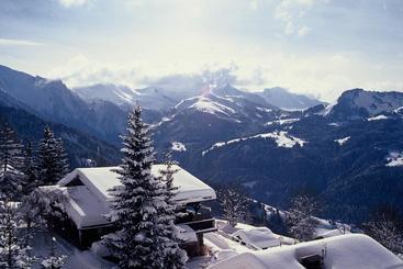 هتل Les Chalets Hôtel De La Croix Fry