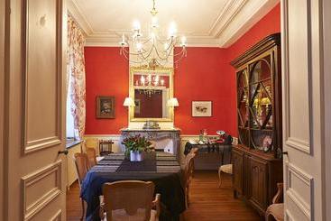 تختخواب و صبحانه Maison D Hôtes La Corne D Or