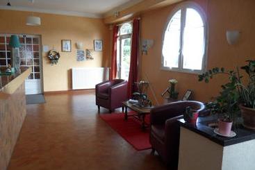 هتل Auberge Béarn Bigorre