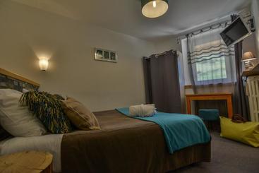 هتل Hôtel La Mayt