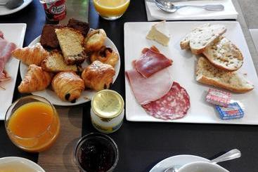 هتل Relais Saint Jacques  Chateauroux