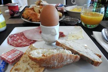 هتل Relais Saint Jacques  Chateauroux