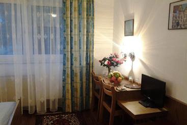 S&l Hotel Neuss