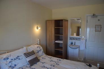 تختخواب و صبحانه Kingsleigh Guest House