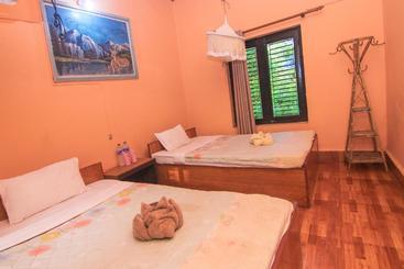 Chitwan Tiger Camp