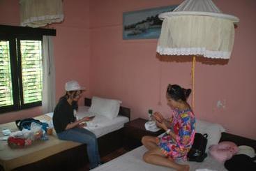 Chitwan Tiger Camp