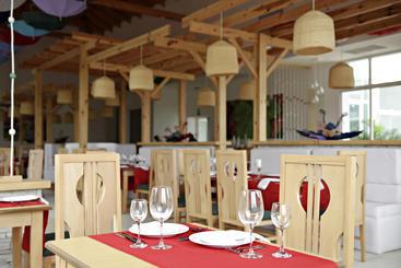 هتل Sanctuary at Grand Memories Santa Maria - Adults Only