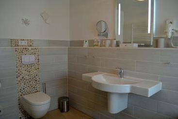 Bernstein Hotel Bootshaus